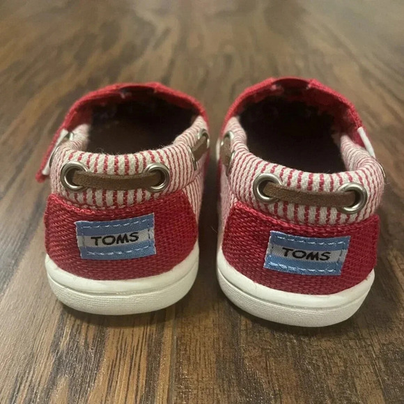 Toms Red & White Baby Boat Shoes - Picture 4 of 5